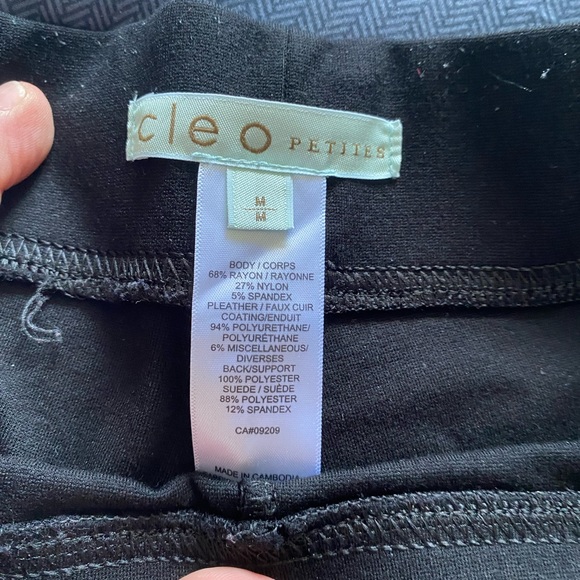 Cleo. Medium petite. - Picture 2 of 2